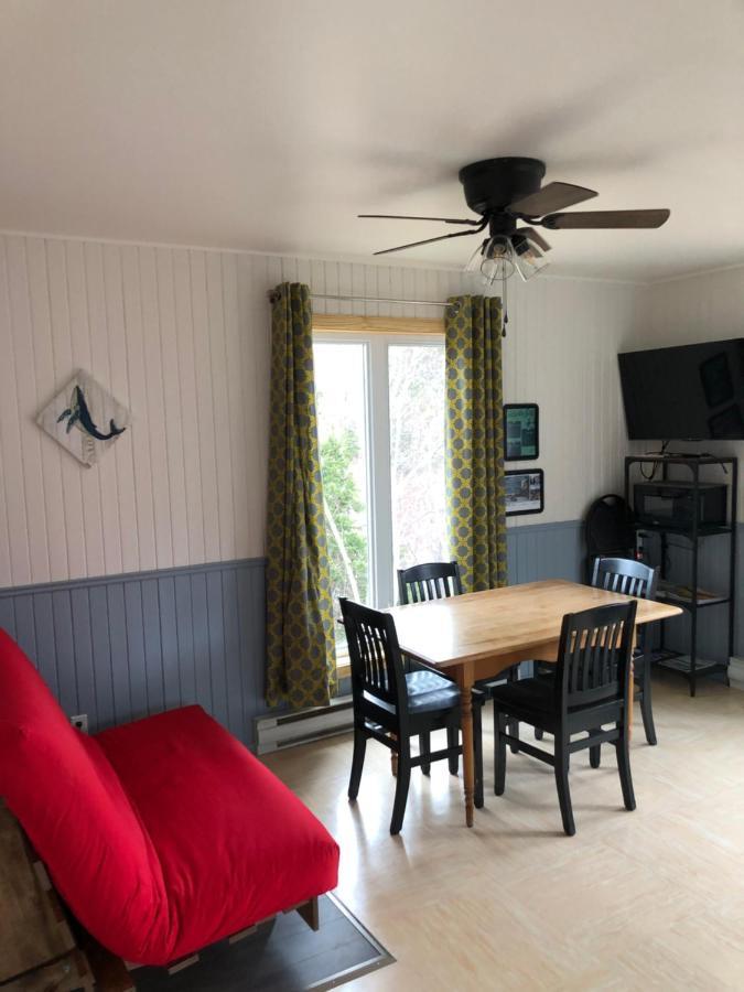 Chalets Les Chanterelles De Forillon L'Anse-au-Griffon 外观 照片